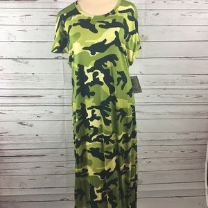 BNWT Lularoe CAMO Maria Maxi Dress